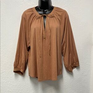 Nation LTD Apricot colored Women's Blouse with Tie-Front size medium.